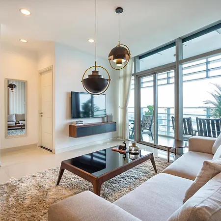 Spacious Central Apartments For Group And Family - Sailing Tower